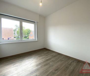 Slypskapelle – Ruime woning met grote tuin en garage in het centrum - Photo 5
