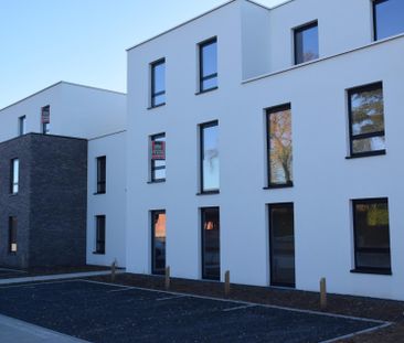 NIEUWBOUW APPARTEMENT MET TWEE SLAAPKAMERS EN TERRAS - Photo 2