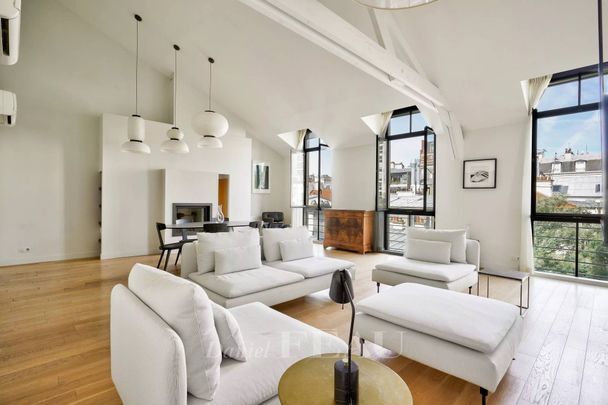 Location appartement, Paris 15ème (75015), 5 pièces, 181.4 m², ref 86229999 - Photo 1