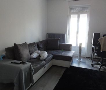 Location Appartement 4 pièces 65m² LE CREUSOT 71200 - Photo 3