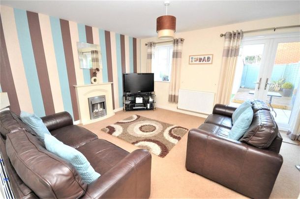 3 bedroom detached house to rent - Photo 1