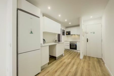 Avinguda Meridiana, Barcelona, Catalonia 08027 - Photo 3