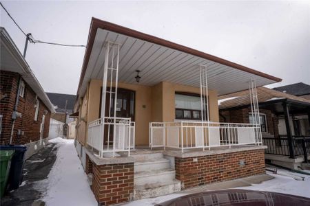 For Lease - 23 Fairbank Avenue, Toronto, Ontario - Photo 3