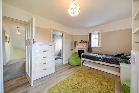 4 bedroom detached house to rent - Photo 5