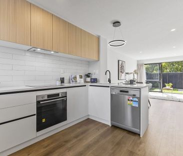 Brand new unit near Airport / Middlemore - Photo 1