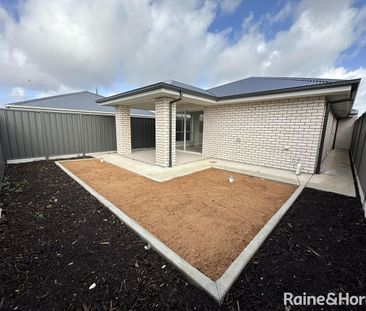 Brand New 3-Bedroom Home - Stylish, Spacious & Ready to Move In! - Photo 1