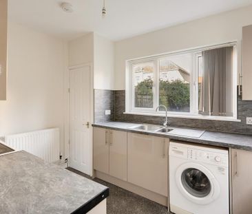 3 bedroom terraced house to rent - Photo 6
