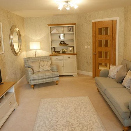 Fully Let - Elm Tree Court, 80 High Street, Huntingdon, Cambridgeshire, PE29 3DR - Photo 3