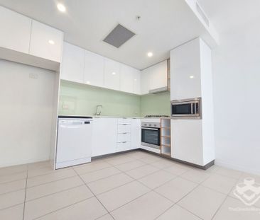 Unfurnished 1-Bedroom Apartment in South Brisbane – The Plaza - Photo 5