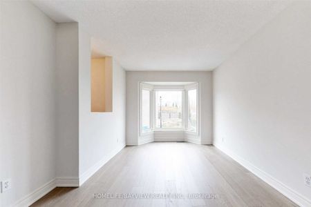 For Lease - 109 William Curtis Circle, Newmarket, Ontario - Photo 3