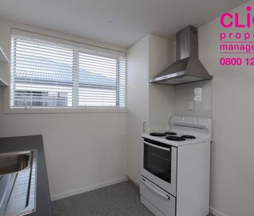 Recently Renovated Double Glazed Cosy 2 Bed Flat - Photo 6