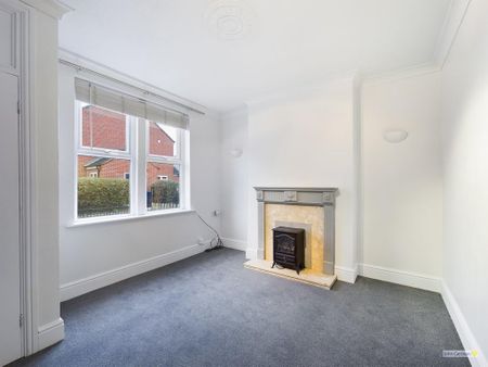 2 bedroom end of terrace house to rent - Photo 4