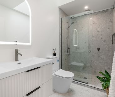 Modern 1 bedroom townhouse - Photo 6