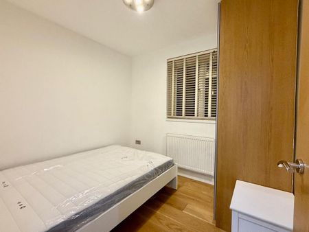 3 bedroom flat to rent - Photo 2