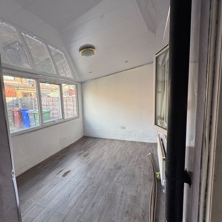 5 Bed Semi-Detached House, Goring Avenue, M18 - Photo 1