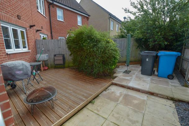 3 bedroom terraced house to rent - Photo 1