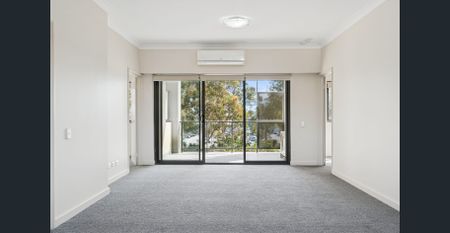 Stop Looking! - Photo 4