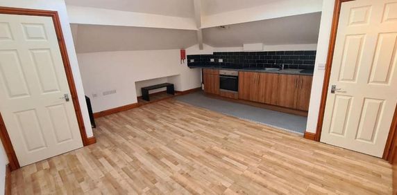 1 bedroom flat to rent - Photo 2