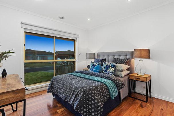 14 Armstrong Close, Keilor East VIC 3033 - Photo 1