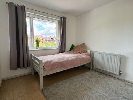 3 bed terraced house to rent in Causey Gardens, Exeter, EX1 - Photo 4
