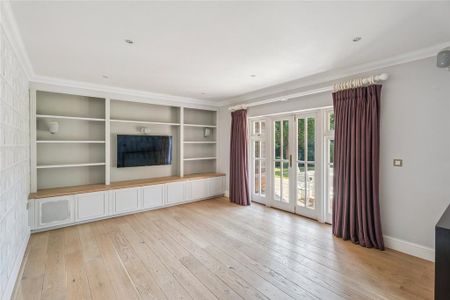 5 bedroom detached house to rent - Photo 3