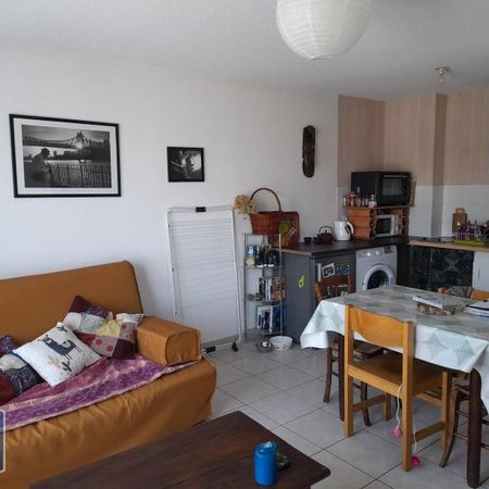 Location Appartement 2 pièces 38m² BOURG EN BRESSE 01000 - Photo 4