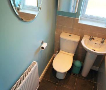 3 bedroom semi-detached house to rent - Photo 2