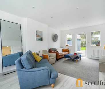 5 bedroom detached house to rent - Photo 1