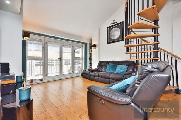 Tanners Wharf, CM23, Bishop'S Stortford - Photo 1