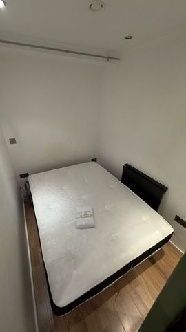 1 Bed - Apartment 111, West Point, City Centre, Leeds - LS1 4JL - Student/Professional - Photo 4