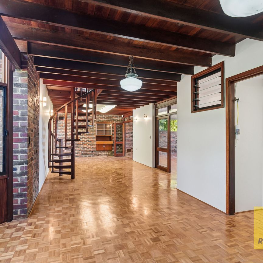 112 Grant Street, Cottesloe WA 6011 - House For Rent | Domain - Photo 1