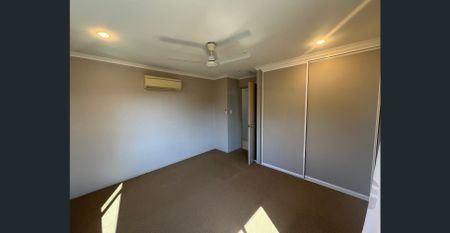 NEAT & TIDY UNIT IN PRIME LOCATION - Photo 2