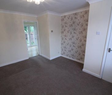 2 bedroom semi-detached house to rent - Photo 6