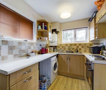 2 bedroom terraced house to rent - Photo 3