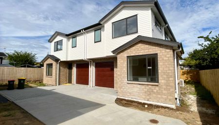 4-BEDROOM IN BOTANY DOWNS - Photo 3