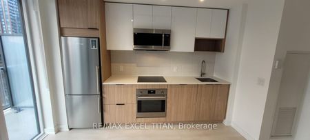 For Lease - 5 Defries Street Unit# 716, Toronto, Ontario - Photo 3