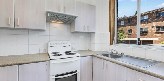 Conveniently Located Studio - Photo 2