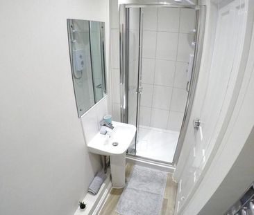 1 bedroom in a house share to rent - Photo 6