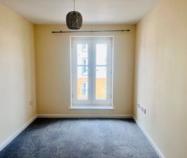 2 bedroom apartment to rent Whites Way, Hedge End, Southampton, SO30 - Photo 2