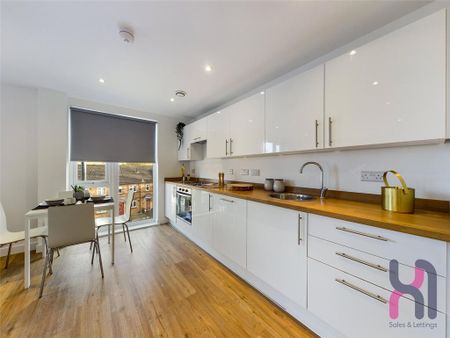 2 bedroom flat to rent - Photo 4