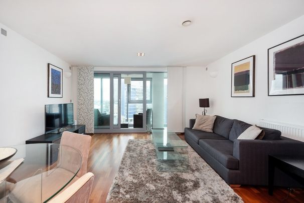 Bridges Court Road, London, SW11 - Photo 1