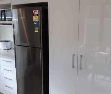 1 ROOM FOR RENT STUDENT ACCOMMODATION - Photo 3