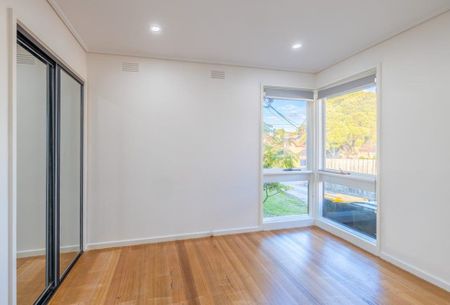 27 Rosemary Street, Chadstone, VIC, 3148 - Photo 4
