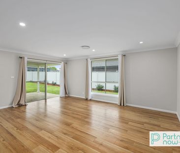 Spacious & Versatile 4-Bedroom Family Home in Hillvue - Photo 5