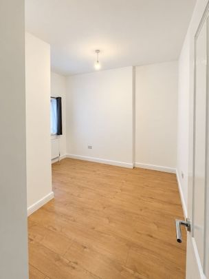 3 Bed Flat, Belmont Road, IG1 - Photo 1