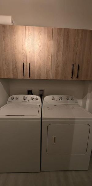 Grand bachelor 4 1/2 à louer Saint-Eustache - Photo 1