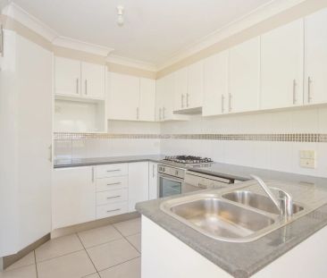 Modern Family Home in a Quiet Cul-De-Sac - Photo 6