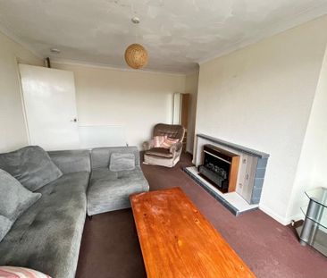 4 bedroom terraced house to rent - Photo 1