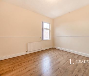 4 bedroom terraced house to rent - Photo 5
