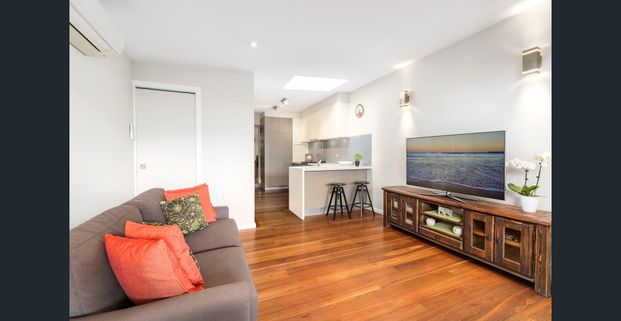 Updated home of premium style and comfort. - Photo 1
